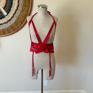 Victoria's Secret Red Lace Heart Lingerie Bra Peekaboo Top Sexy Garters Woman M